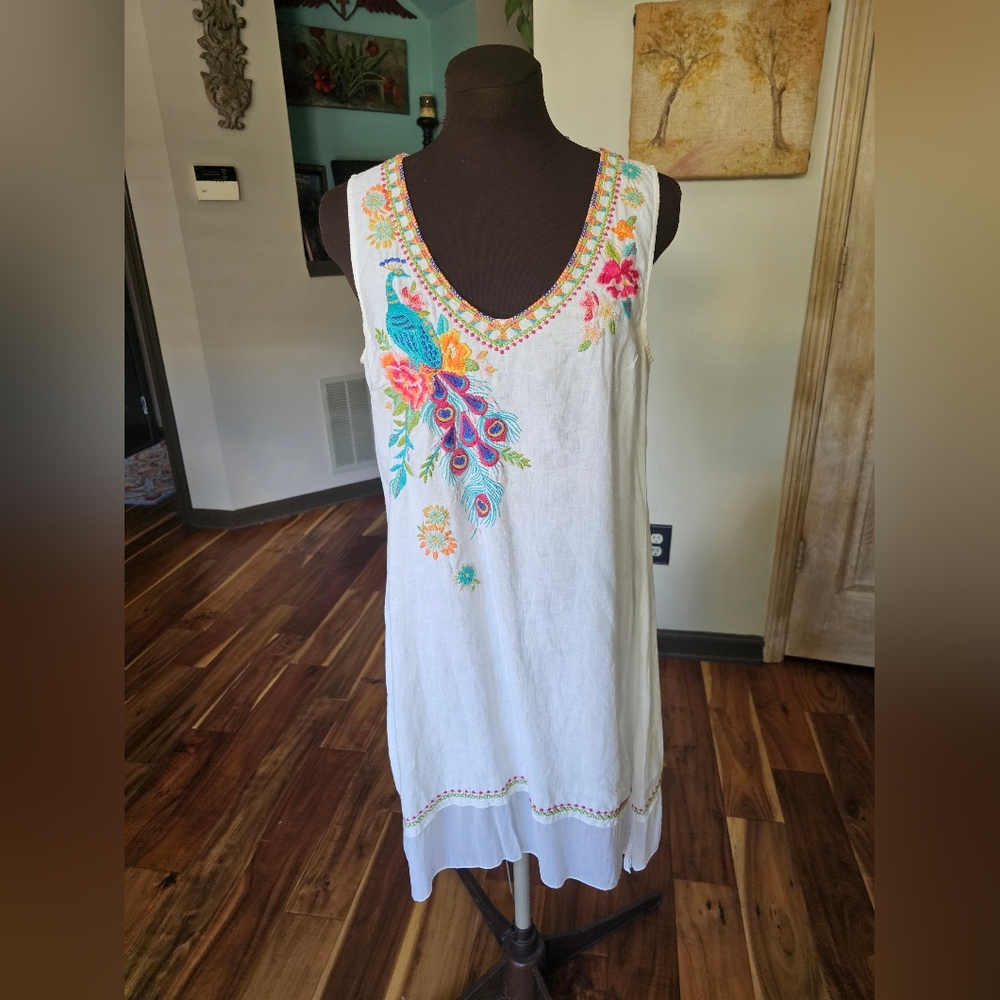 JOHNNY WAS - White Linen Dress with Peacock Embroidery